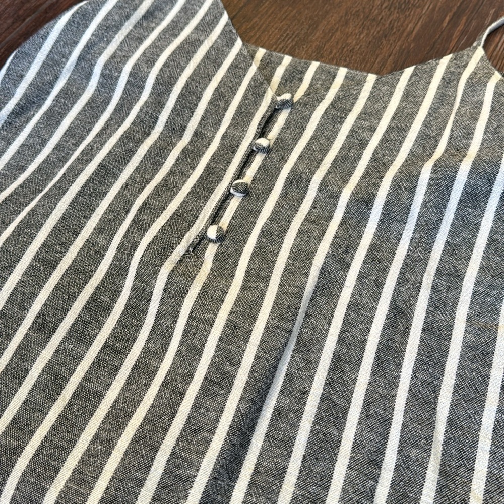 Abound Linen Top Size XS - Picture 5 of 8